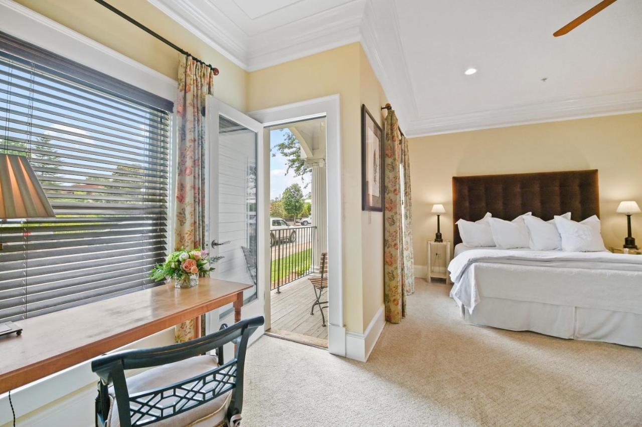 The James Madison Inn Ngoại thất bức ảnh