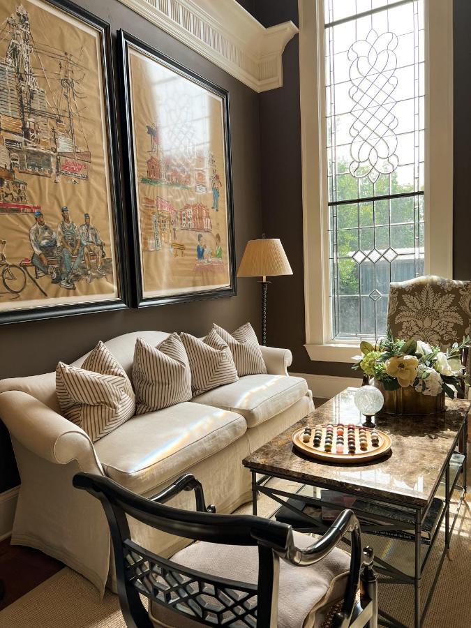 The James Madison Inn Ngoại thất bức ảnh